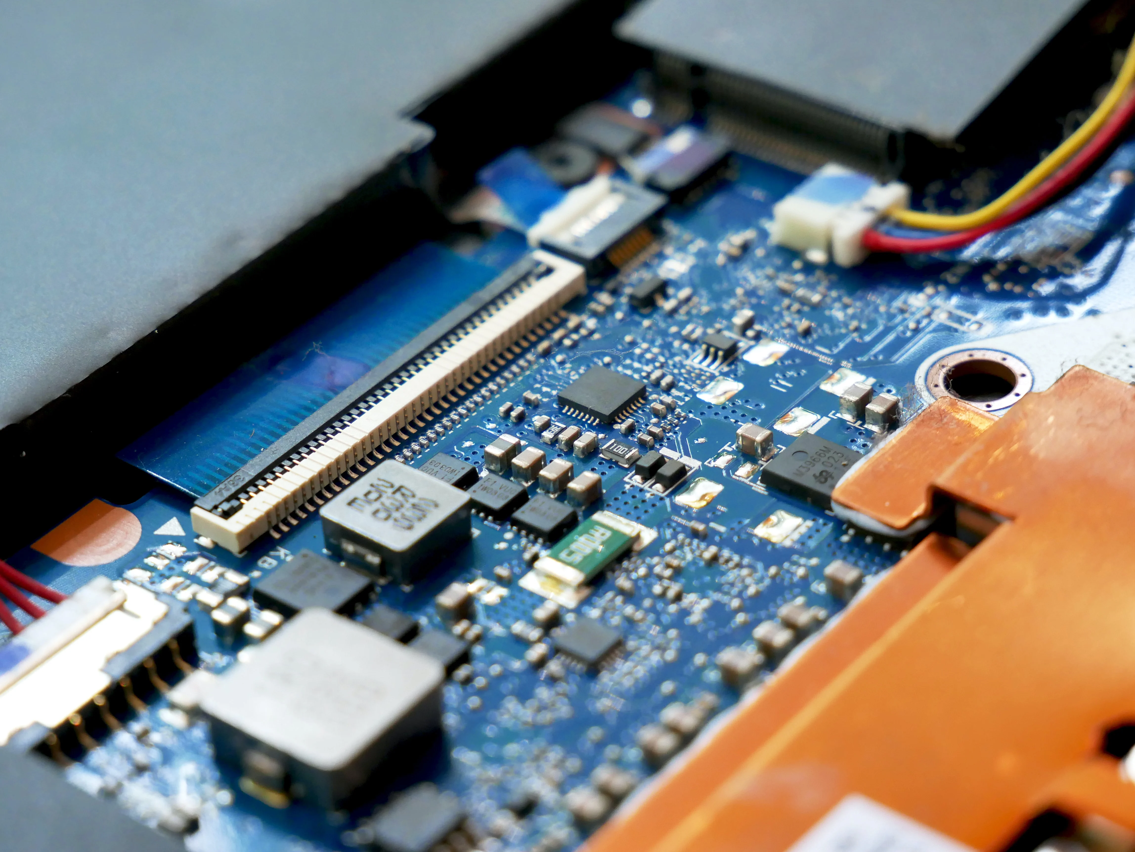 4 pasos para que los fabricantes de semiconductores mejoren la calidad y el rendimiento